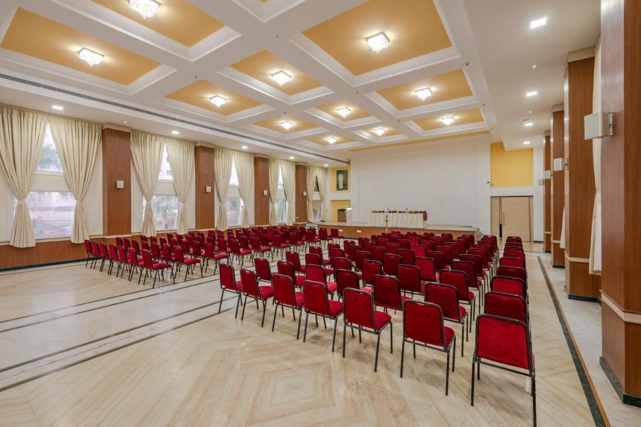 Sterling V Grand Madurai Otel Dış mekan fotoğraf