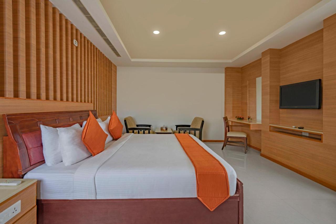 Sterling V Grand Madurai Otel Dış mekan fotoğraf