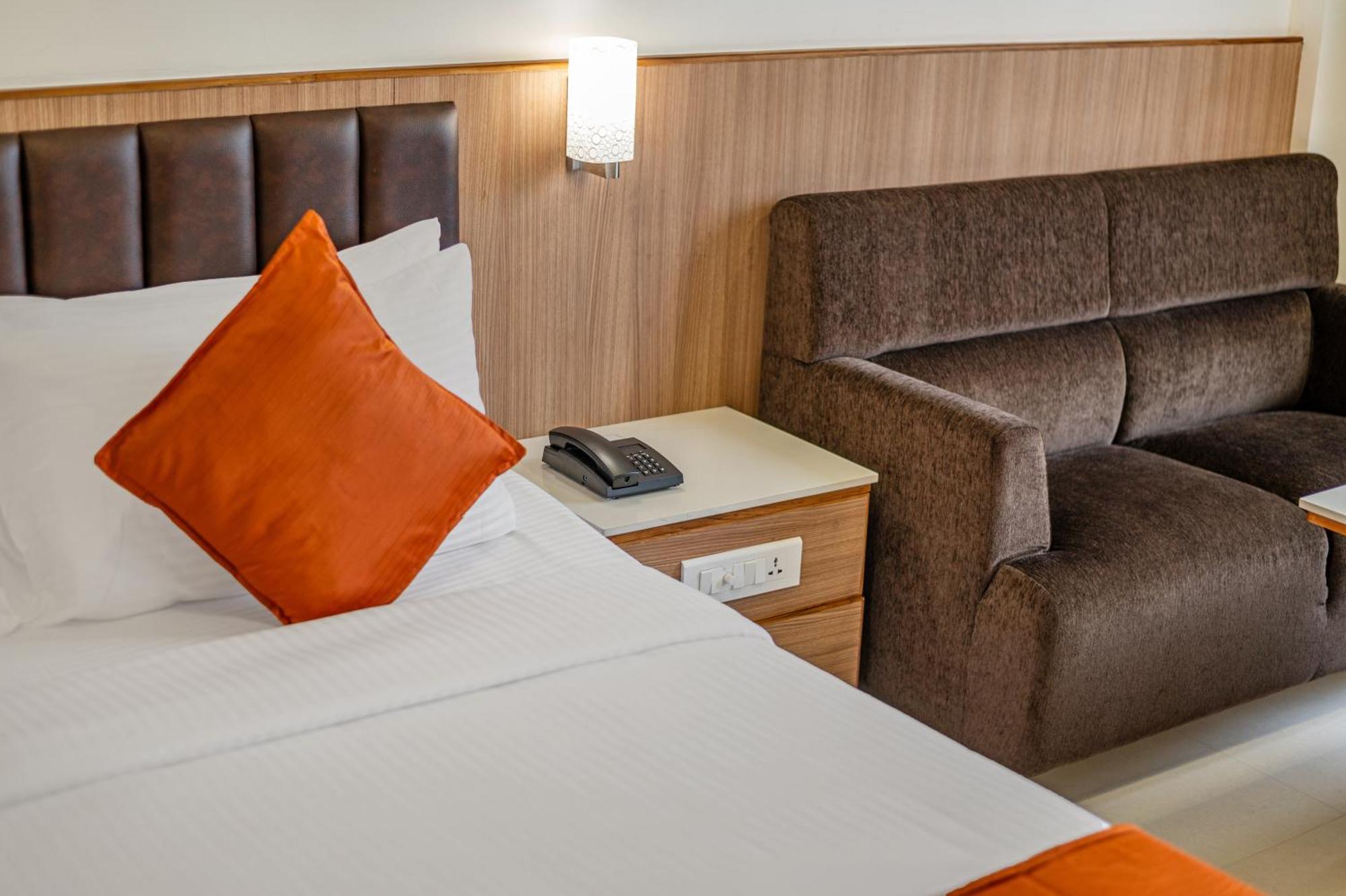 Sterling V Grand Madurai Otel Dış mekan fotoğraf